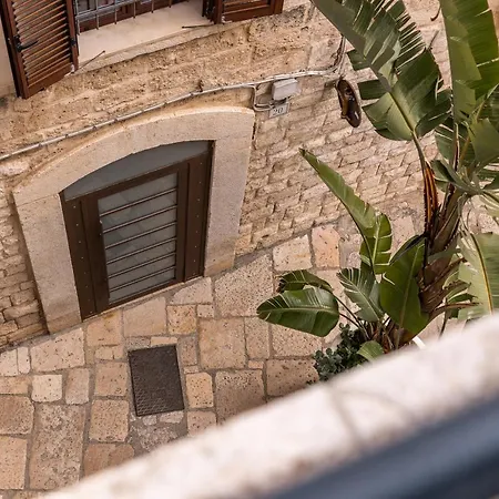 Konukevi Camera Top Trani